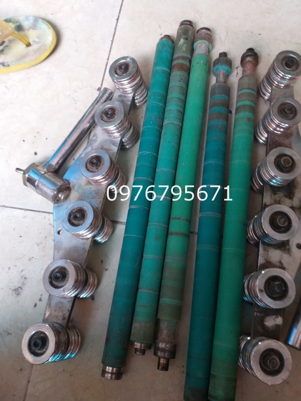 Gia c&ocirc;ng trục cao su cho m&aacute;y k&eacute;o vải 80x1200mm
