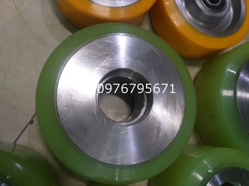 Xe nâng KOMATSU Bánh xe nâng điện PU 180x75x62