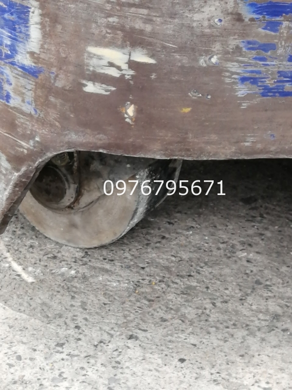 Bánh caster hay Bánh cân bằng  xe nâng KOMATSU