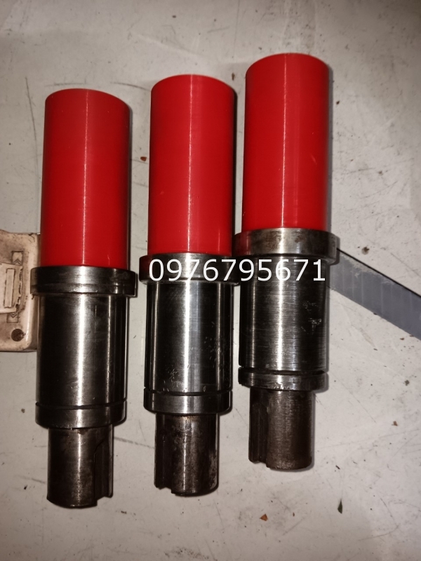 Gia công con lăn PU Phi 31 dài 100mm