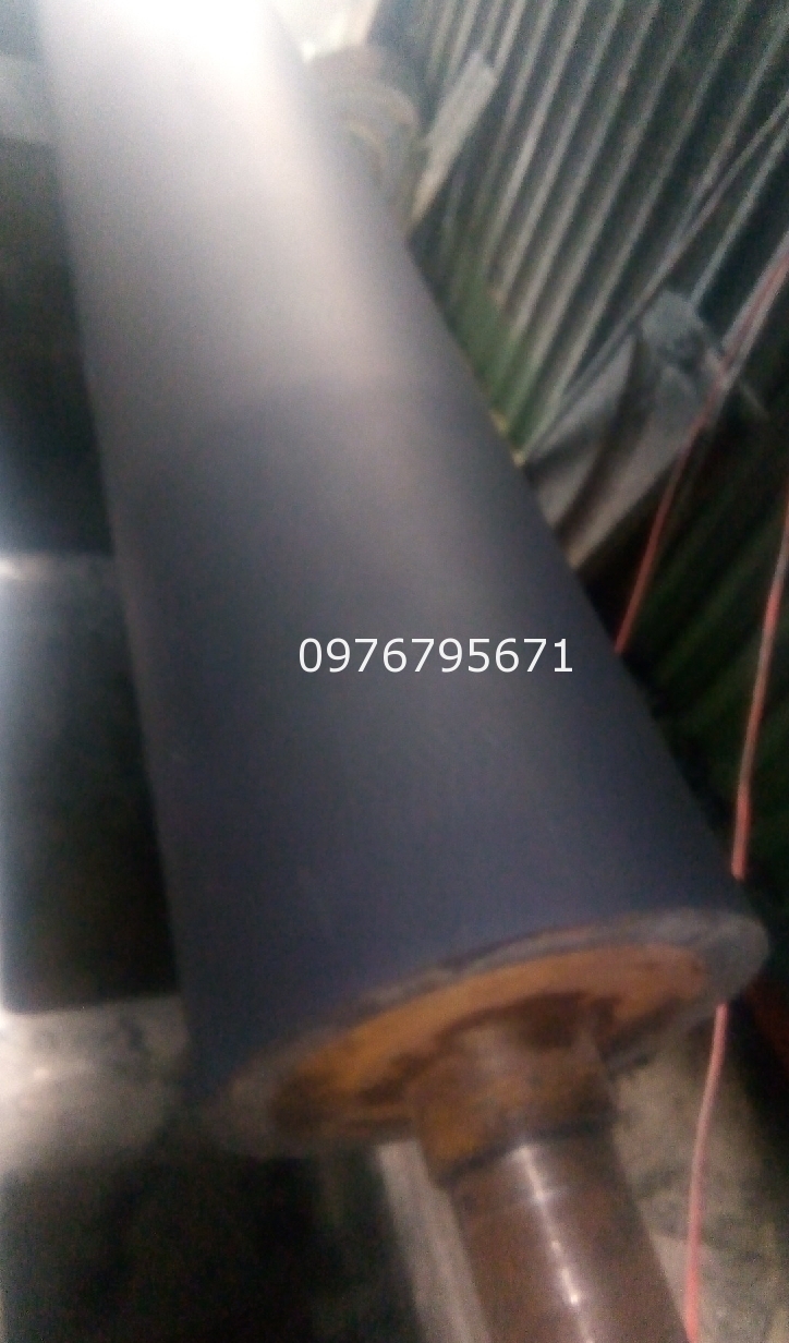 chuyên gia công mài trục cao su Trung Đạt