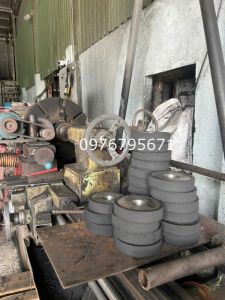 Gia công Đắp bánh xe cao su 200x70mm