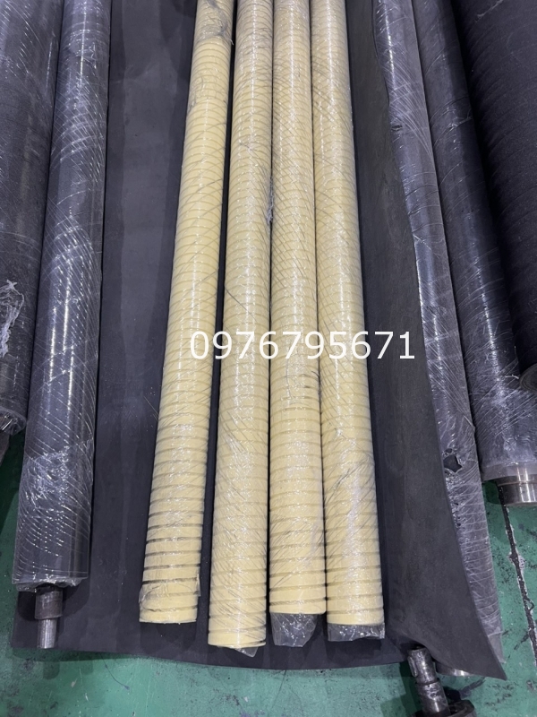 Gia công đắp trục cao su phi 100x1500mm
