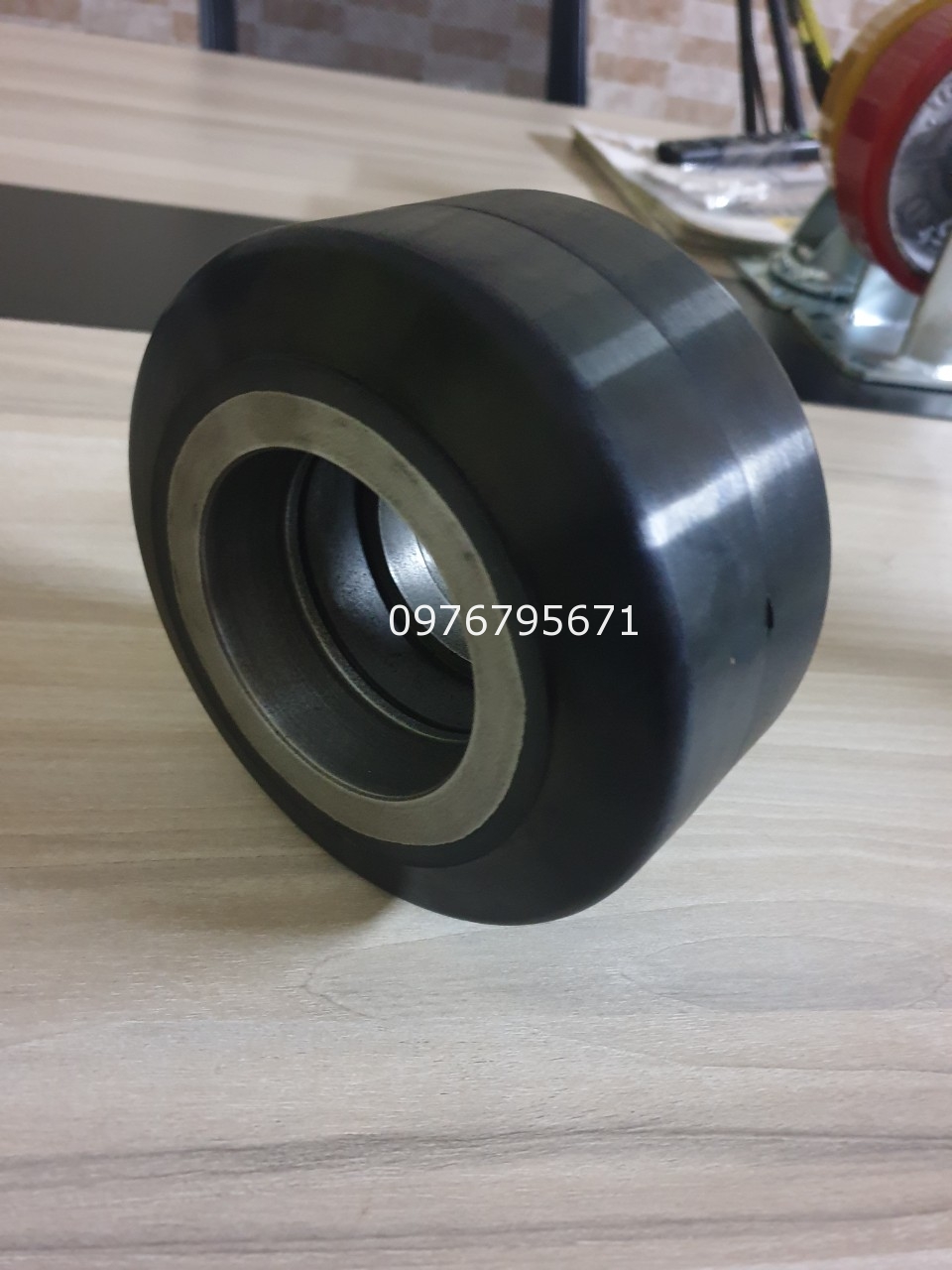 B&aacute;nh C&acirc;n bằng 150x80x72 mm Cao su Xe N&acirc;ng Điện TOYOTA FR15