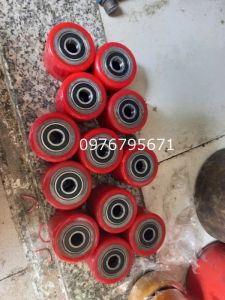 Bánh xe nâng tay PU gang 80x80 vòng bi 6204