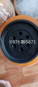 xe nang dien banh xe pu 250x103x30mm